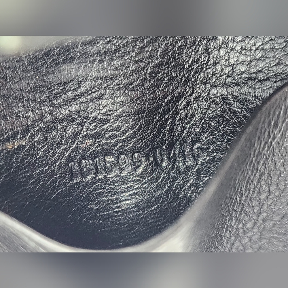 Gucci Keycase With Box - Picture 12 of 13